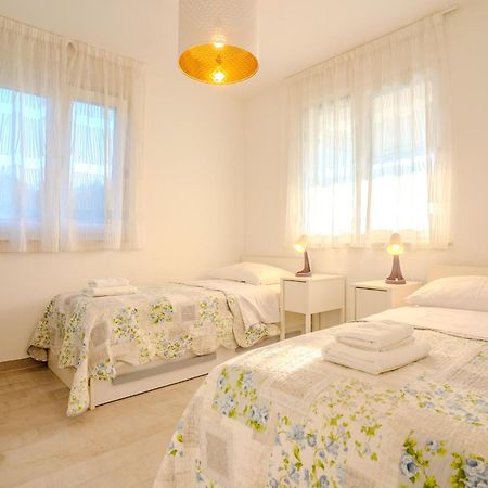 Apartman Polje Njivice Εξωτερικό φωτογραφία